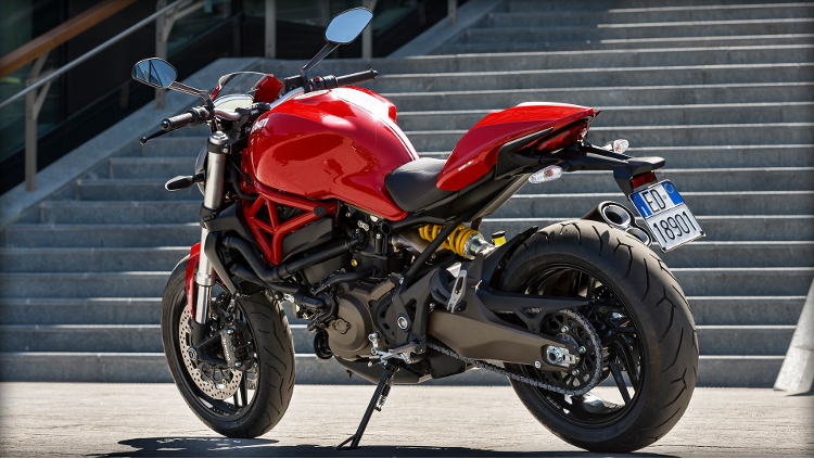 /photos-motos/Ducati/821_monster/M-821-Stripe_2015_Amb-05_1920x1080.mediagallery_output_image_750x423